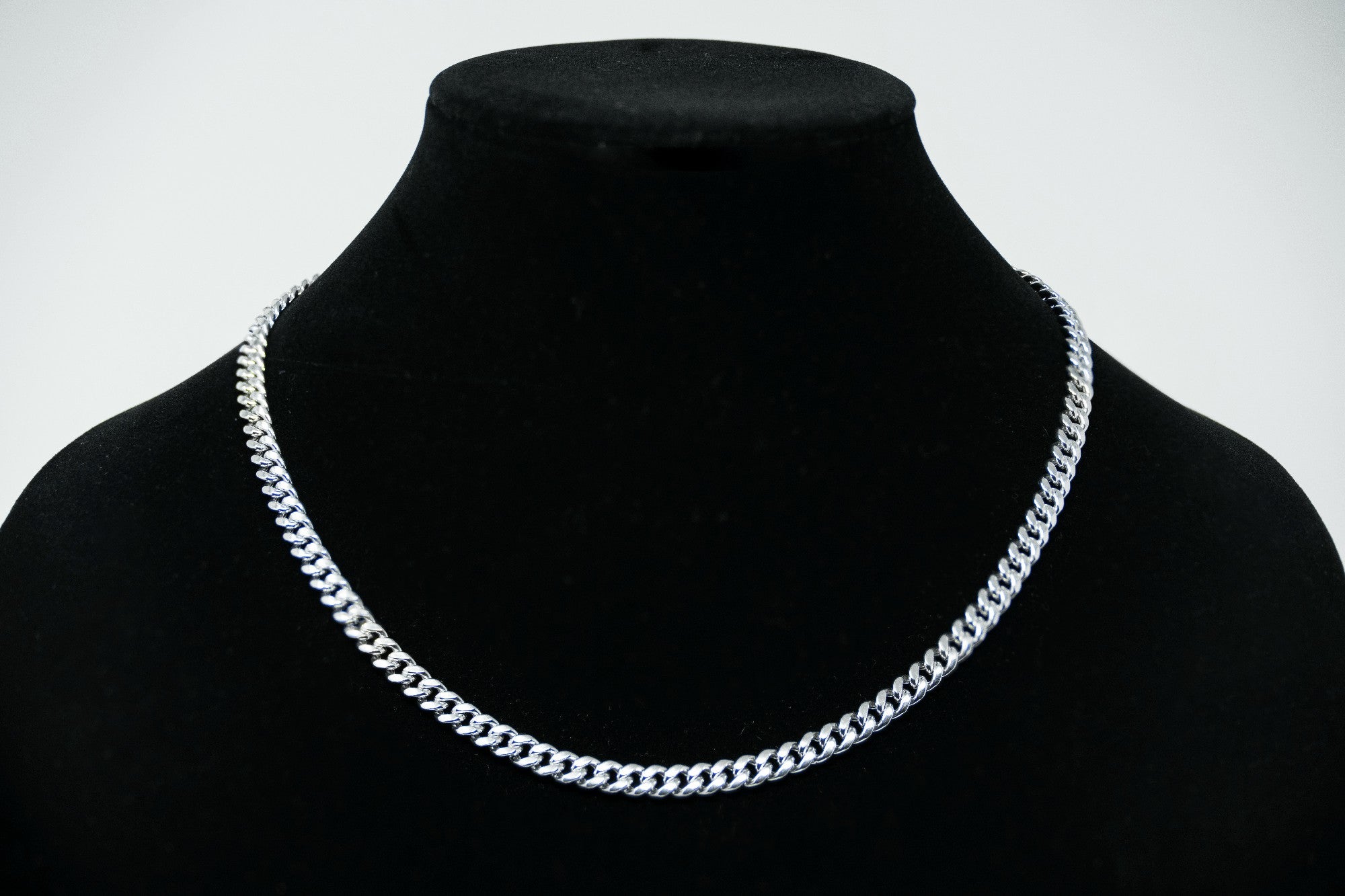 14k White Gold Chain