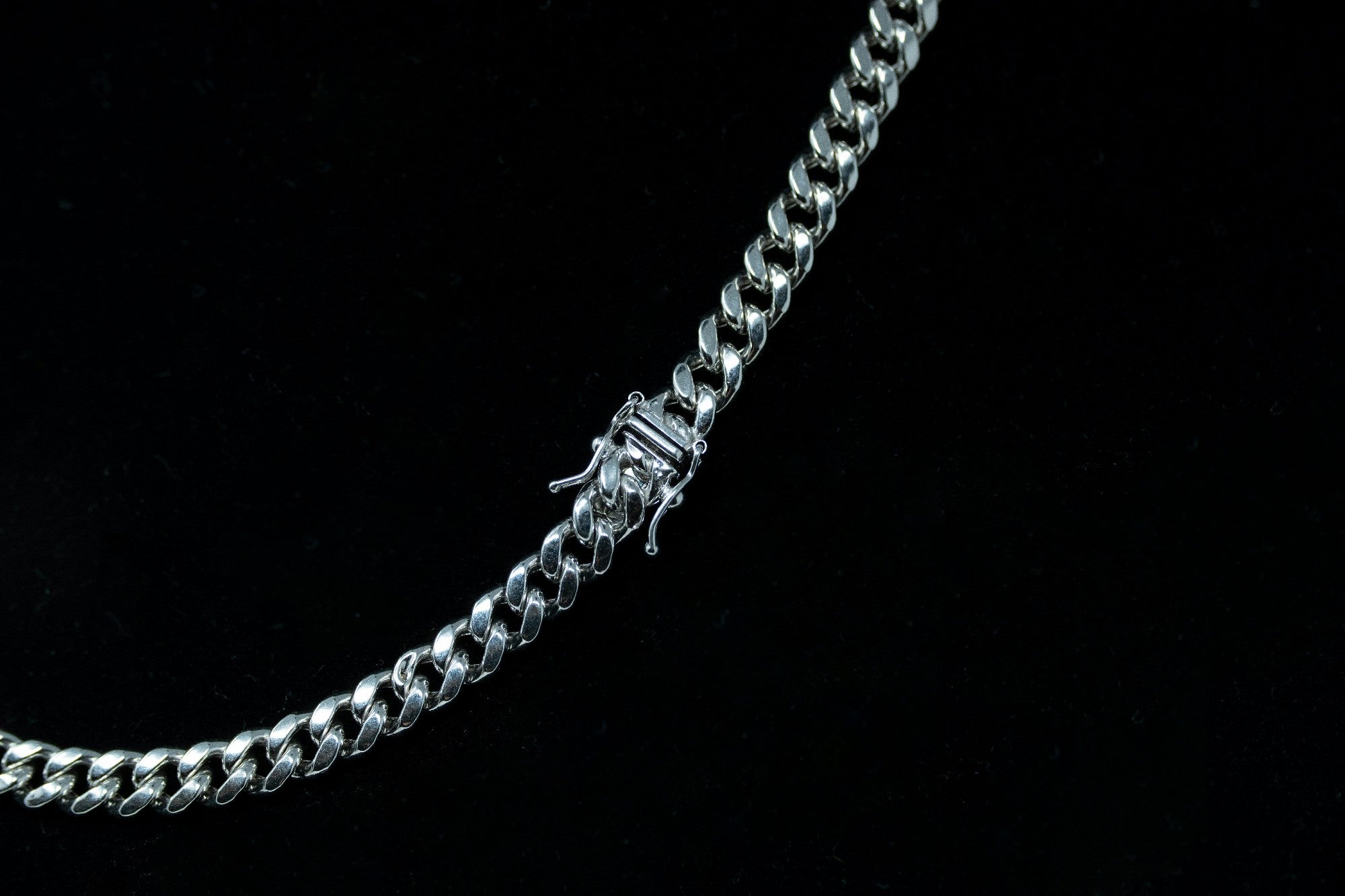 14k White Gold Chain